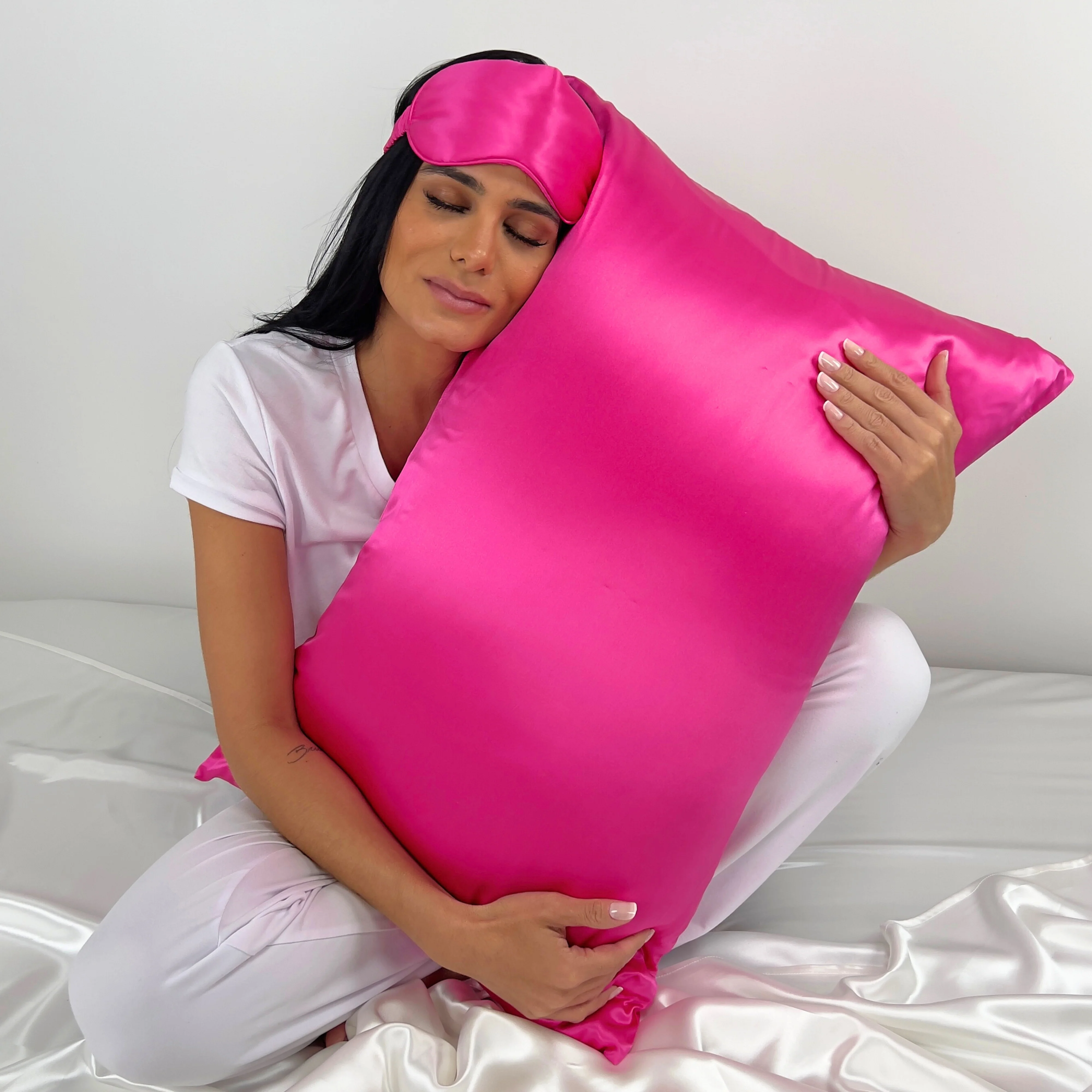 19 Momme Silk Pillowcase - Magenta - Image 3
