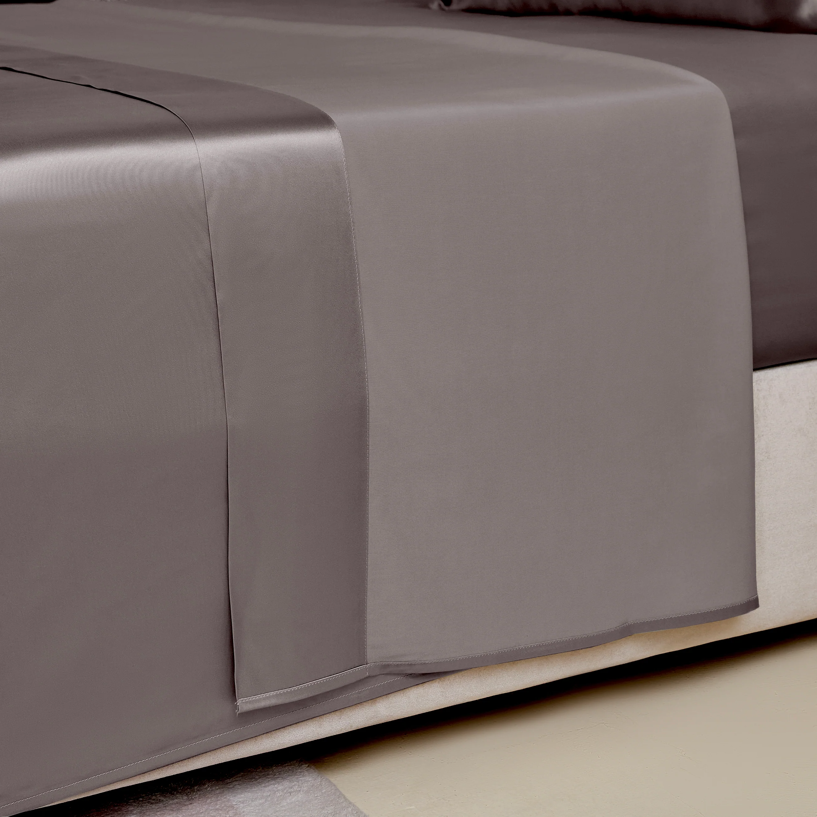 22 Momme Silk Flat Sheet - Gunmetal - Image 3