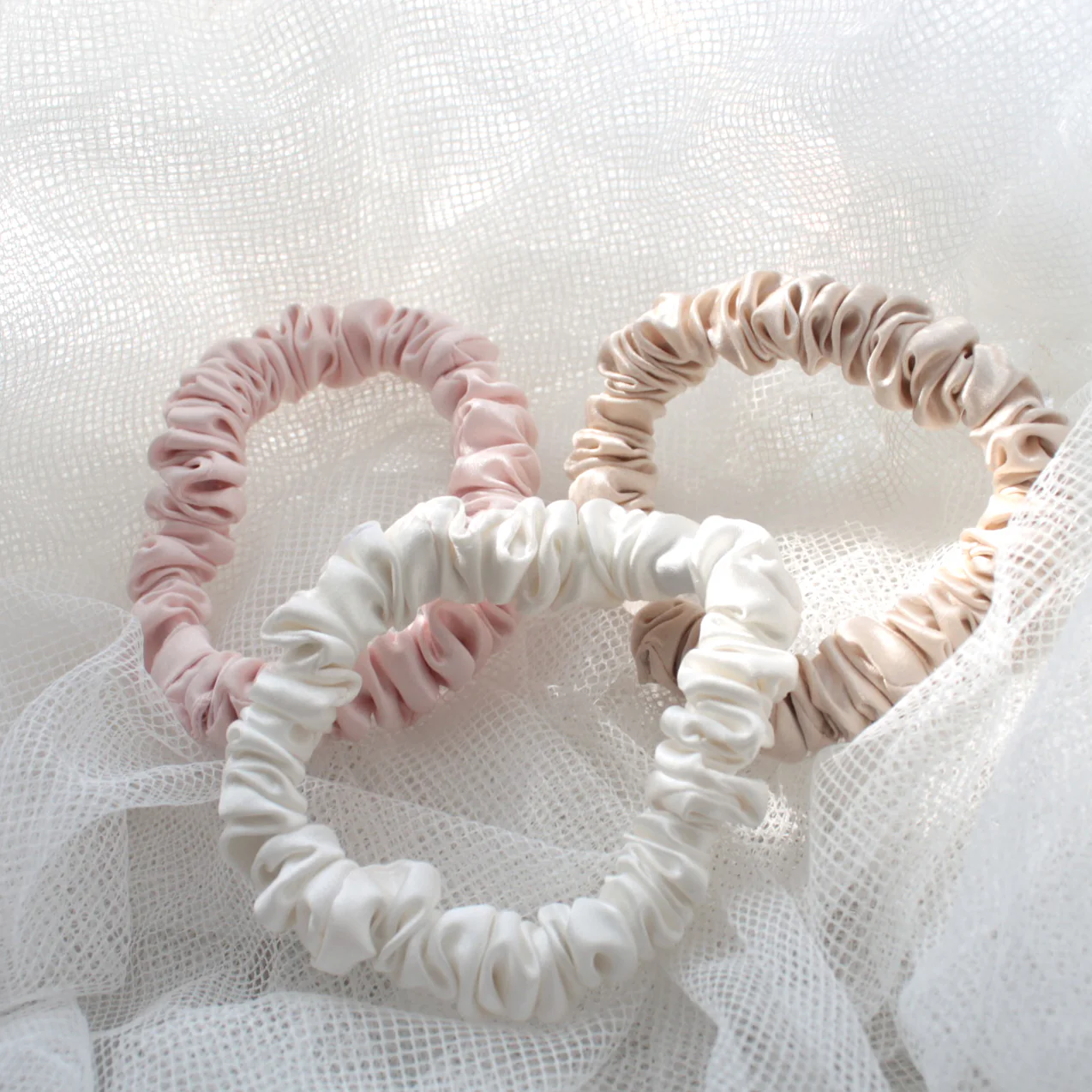 OUTLET Small Scrunchie Set - Ivory/Pink/Sand - Image 3