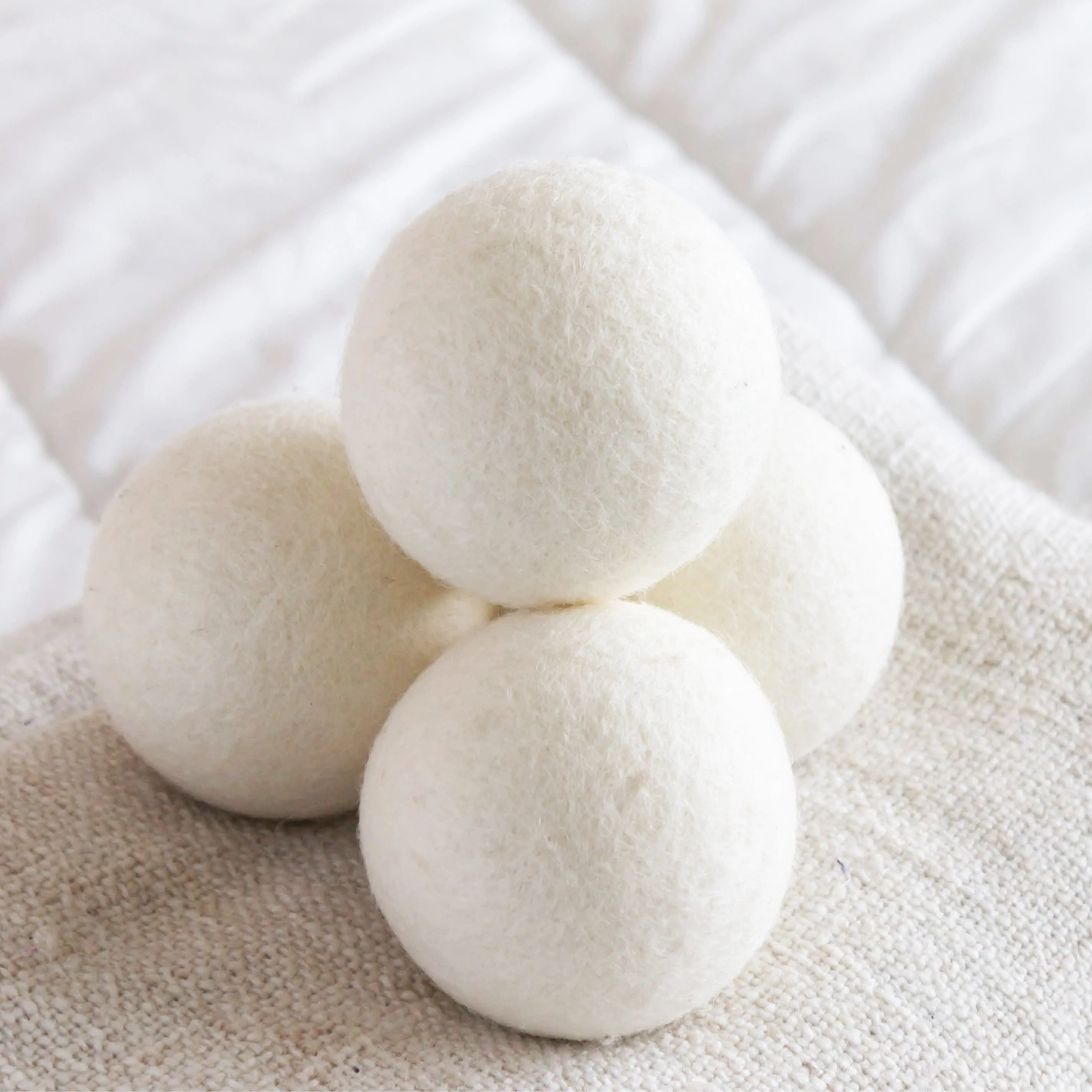 Heritage Park Wool Dryer Balls - White / 6-Pack - Image 5