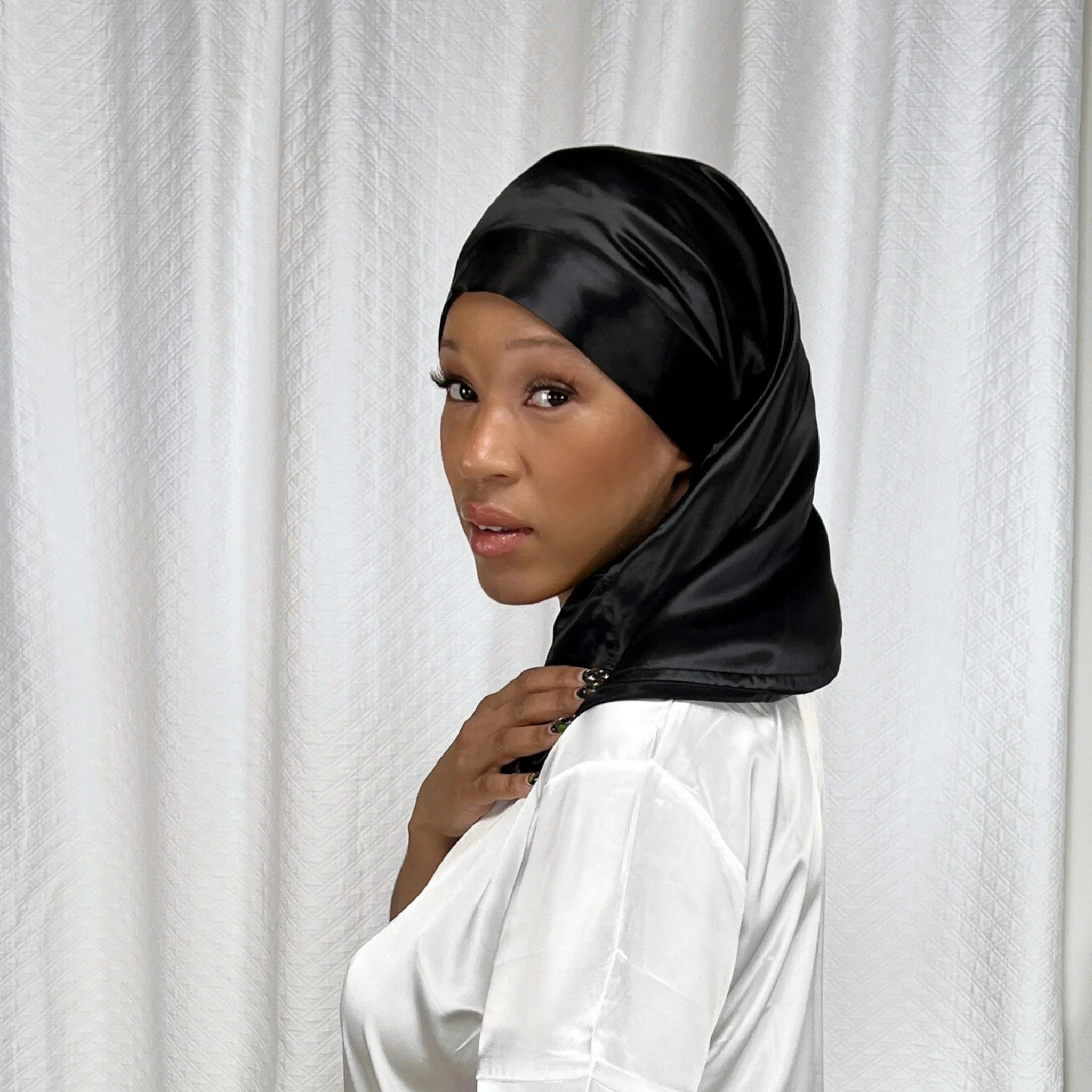 Silk Long Hair Reversible Bonnet - Black - Image 8